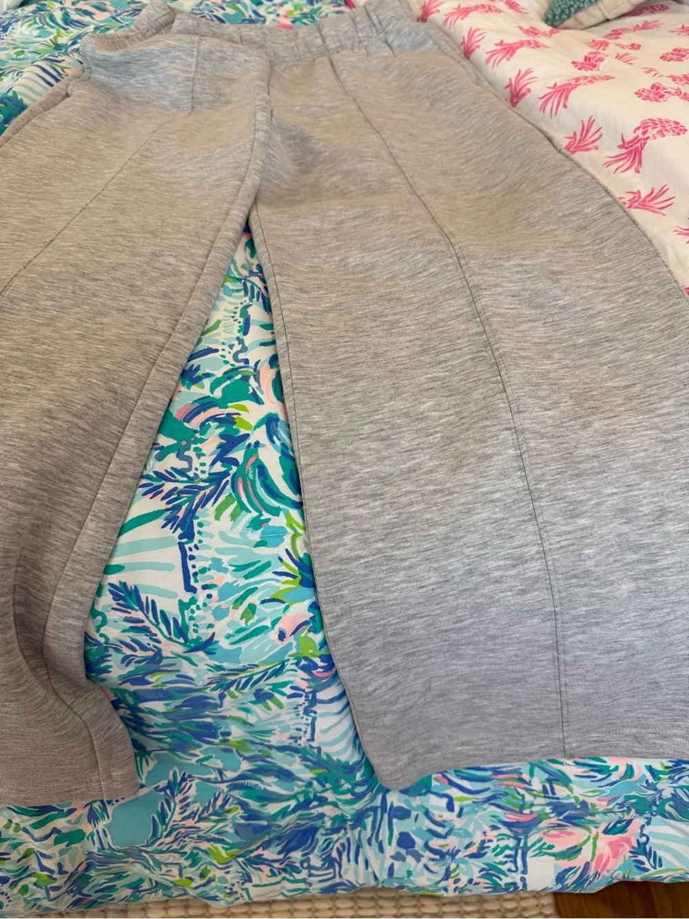 Kids Gray Wide Leg Sweatpants Never Worn!